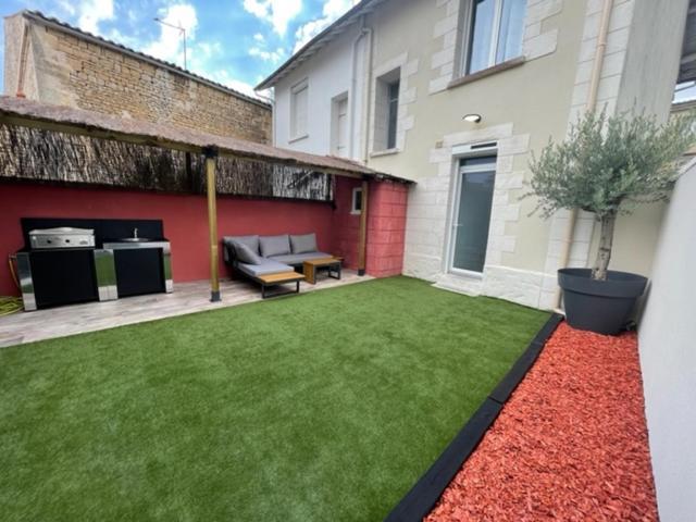 - Le Nuage - Unique, Espace Spa Privatif Et Jardin Avec Plancha Et Salon Privatif, Stationnement Public Gratuit Niort Exteriör bild
